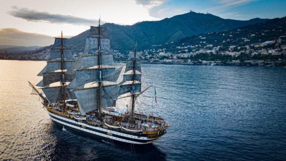 Reggio Calabria, arriva l'Amerigo Vespucci per la festa dei marinai d'Italia